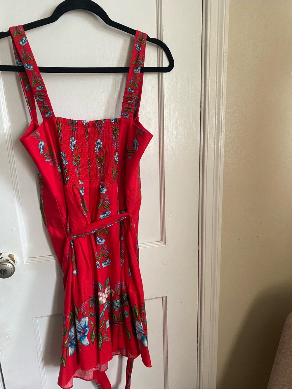FARM Rio Red Floral Sweetheart Mini Dress with Bouquet Print - Picture 2 of 5